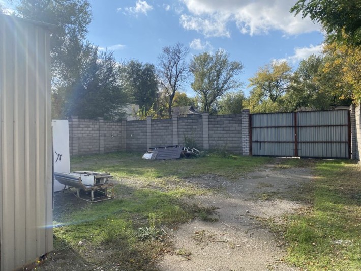 Продам участок с забором , рядом с центральным рынком - фото 1