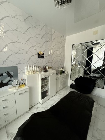 Салон левый берег - фото 1