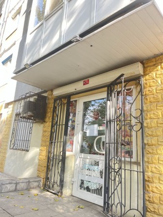 Продаж нежитлового приміщення під магазин/салон краси ринок Димитрова - фото 1