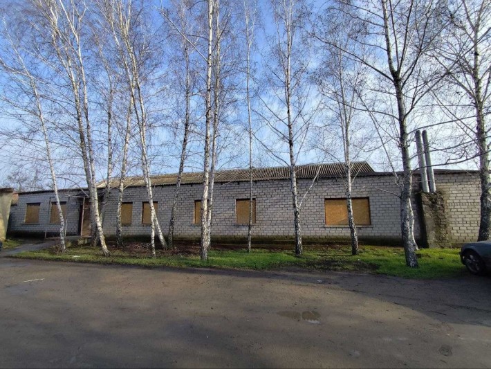 Продається адмінбудинок
біля автовокзалу - фото 1