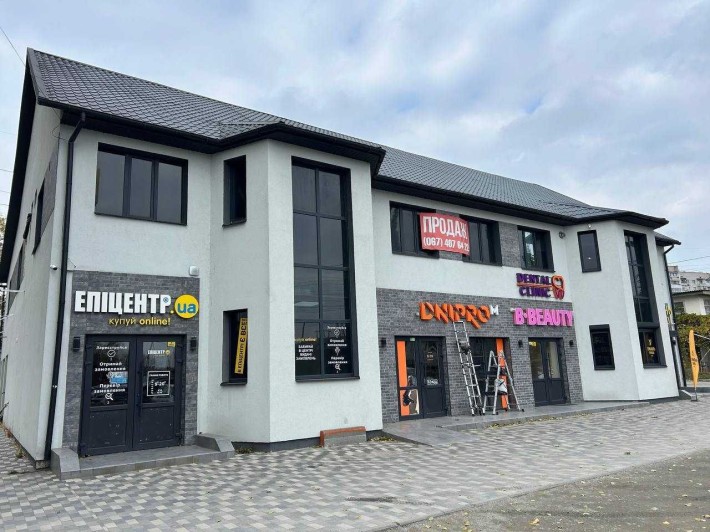 Продам фасадне приміщення 73 кв.м. вул. Набережна м. Вишгород - фото 1