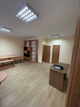 Продам приміщення в центрі Дрогобича, під офіс, стоматкабінет… - фото 1