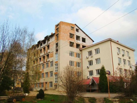 Продаж бізнес-центру,Дрогобич,площа 2405 м.кв, БЕЗ КОМІСІЇ.ЦЕНТР МІСТА Дрогобич