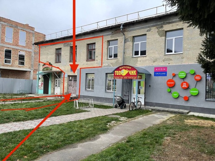 Продається комерційне приміщення у Здолбунові - фото 1