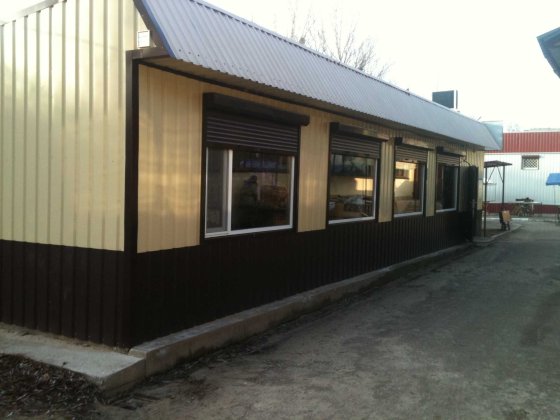 продається магазин-павільйон Изюм