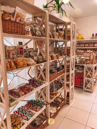 Готовый бизнес! Продам помещение 50м2 в Цветной Бульваре, Черноморск - фото 1