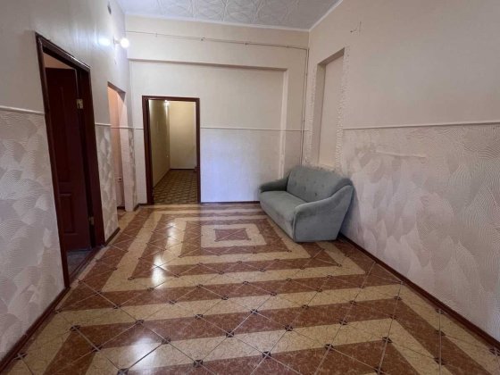 Продам помещения в центре Черноморска, с возможностью выкупить здание! Черноморск