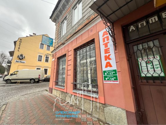 Продам комерційне приміщення в Старому місті Кам'янець-Подільський