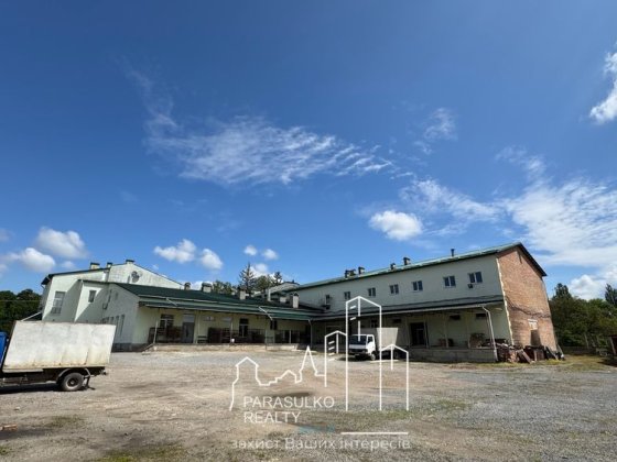 Продам майновий комплекс Кам'янець-Подільський