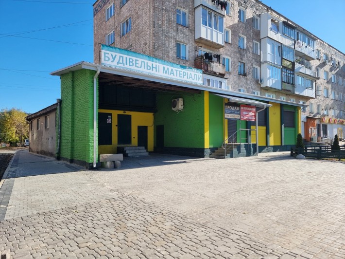 Комерційна нерухомість 175 кв.м. - фото 1