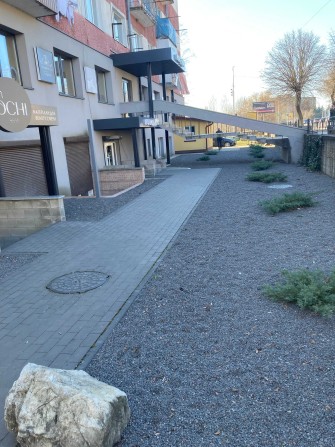 Комерційне приміщення по вул. Незалежності - фото 1