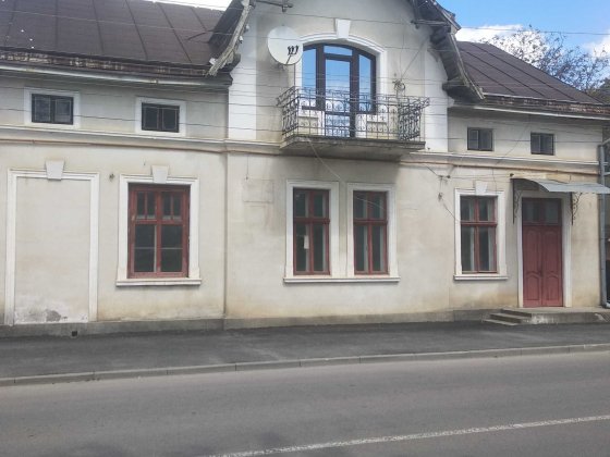 Нежитлове приміщення, площею 120,5 кв у м.Коломия Коломия