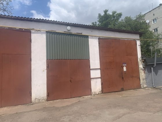Продаються  комплекс гаражів в ЦЕНТРІ Коростень