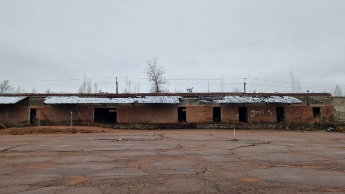 Майновий комплекс 1817.7 м2, 1.4 га, Коростень, вул. Зв'язківців, 7А - фото 1