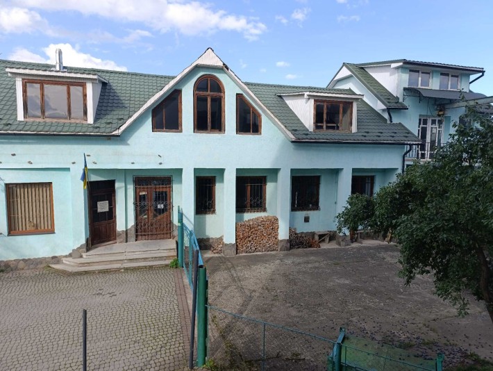 Комерційно-виробнича споруда з вл. ділянкою в центрі Коломиї, власник - фото 1