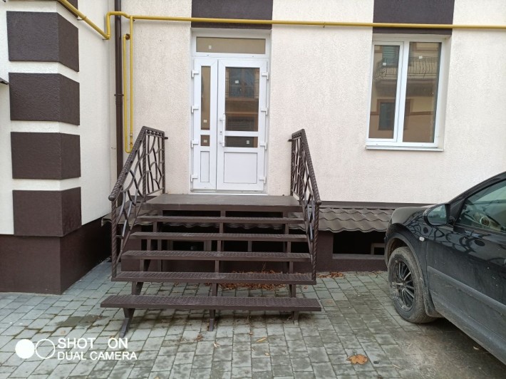 Продаж комерційної нерухомості - фото 1