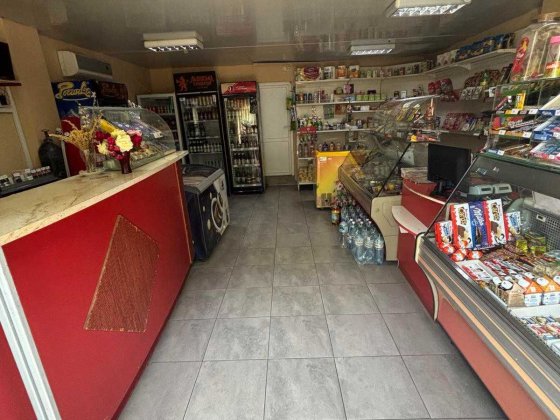 Пропонуємо до продажу двоповерхове комерційне приміщення Мукачеве