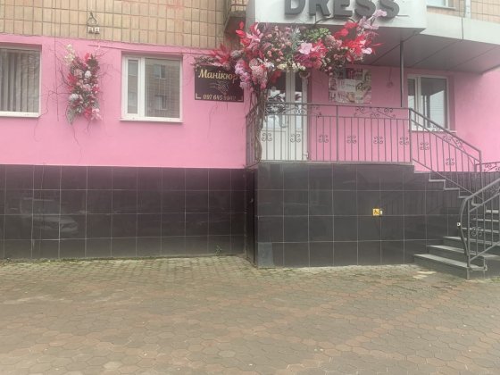 Продаж нежитлового приміщення. Звягель