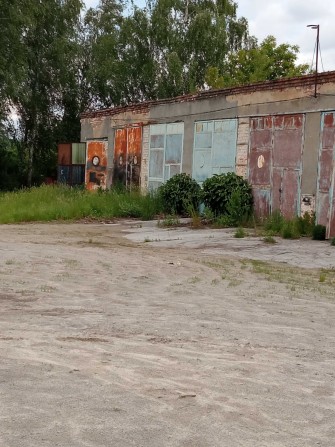 Нежитлові будівлі 1726,5 м2, 1.7 га, Звягель, вул. Карпенка, 46А - фото 1