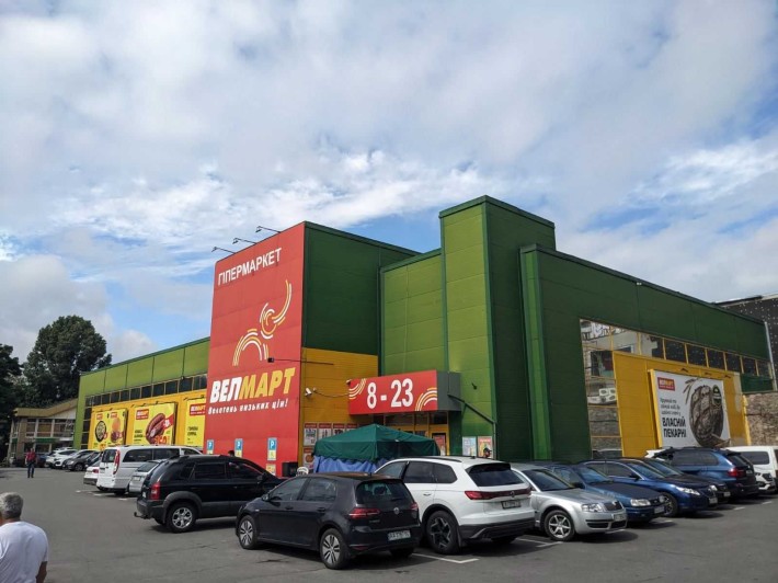 Комерційне приміщення поруч з Sinsay у будівлі Велмарт - фото 1