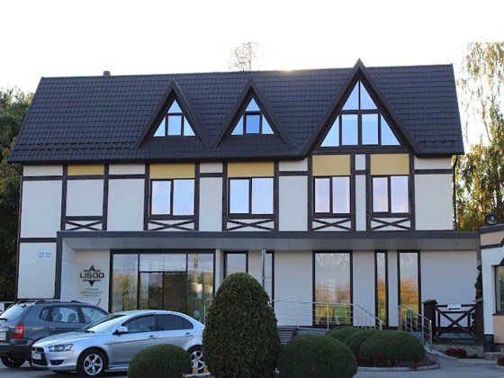 Комерційна побудова / медичний заклад з СІП панелей в Обухові Обухов