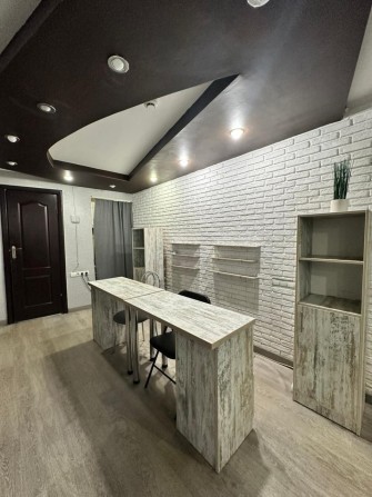 Продам салон в Центрі міста - фото 1