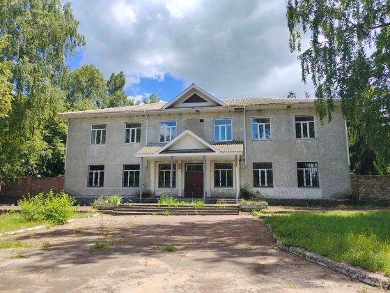 Адміністративна будівля