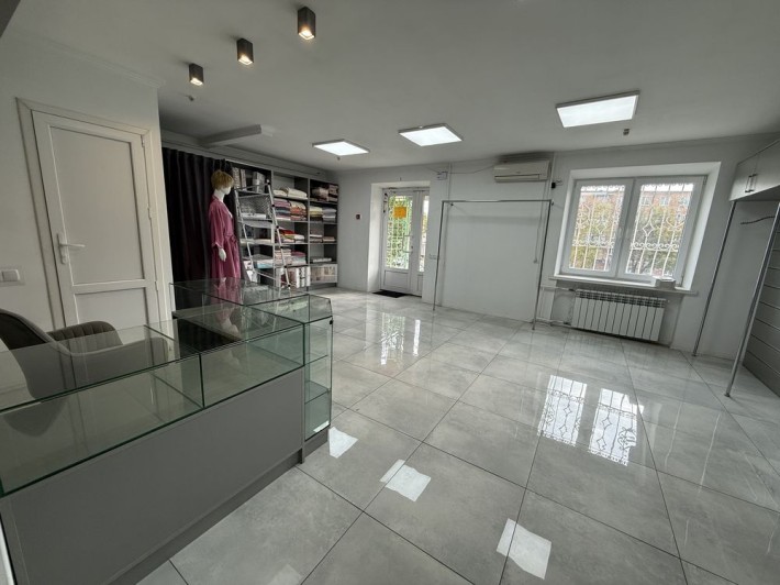 Продаж комерційного приміщення м.Сміла - фото 1