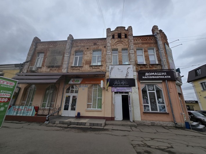 Продаж 2 квартир в центрі міста - фото 1