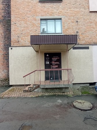 Продаж.Магазин промислових та продовольчих товарів в м.Умань. - фото 1