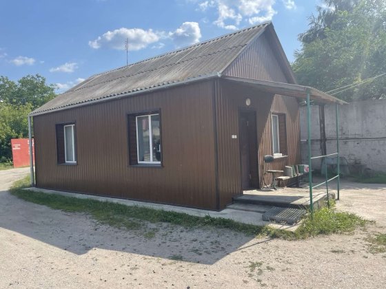 Виробничо- комерційна база Хмельник