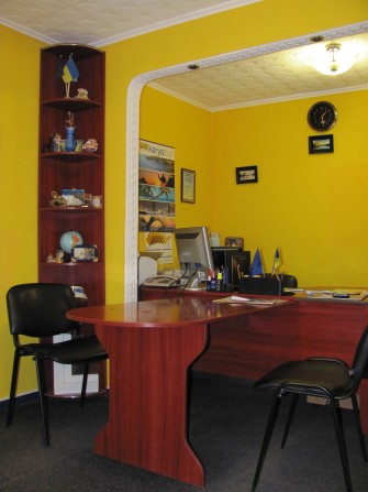 Продам офісне приміщення - фото 1