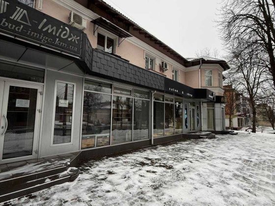 Ідеальна інвестиція. Центр міста, 1-й поверх. Фасад, панорамні вікна. Хмельницкий