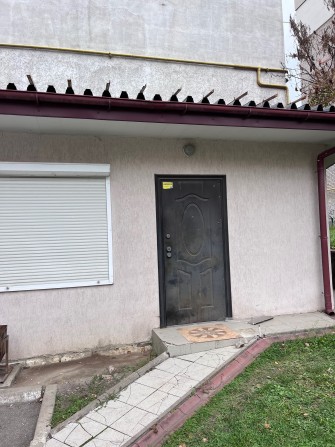 Продаж комерційного приміщення. Перший поверх - фото 1