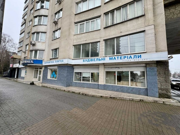Продаж комерційного приміщення по вул. Свободи - фото 1