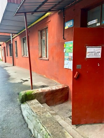 Продаж комерційного приміщення на вул. Кам’янецька 84, площа 72.1 кв.м - фото 1