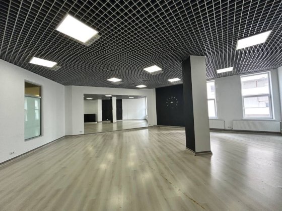 Продаж приміщення у ТРЦ Монблан Хмельницкий