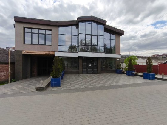 Продаж комерційне приміщення, окрема будівля, Центр, вул.Староміська Хмельницкий