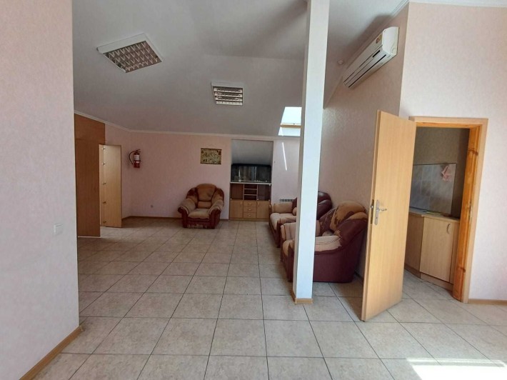 360м2 три поверхи по 80м2+підвал - фото 1