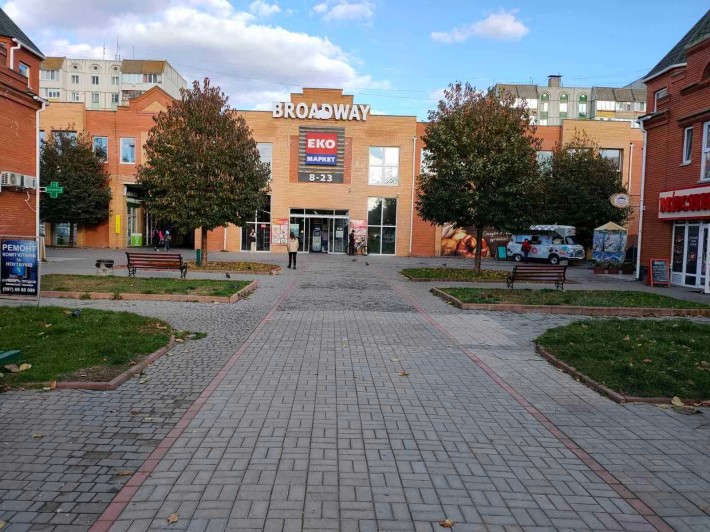 280м в ТЦ під салон краси, курси, послуги - фото 1