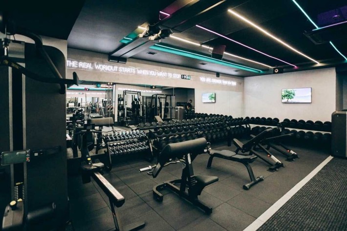 Продам професійний спортивний простір HUSTLE GYM ZONE в центрі міста - фото 1