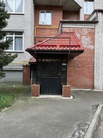 Продаю офісне приміщення вул. Грушевського, 19 - фото 1