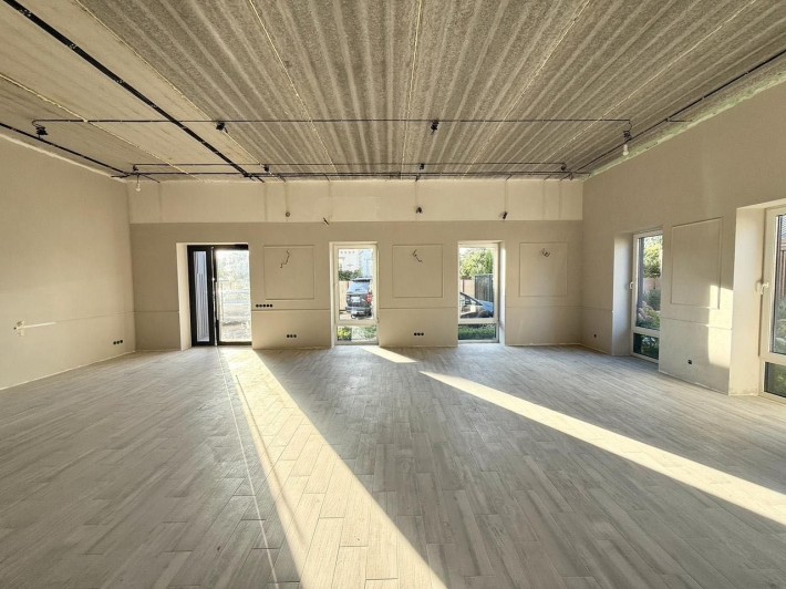 Новий ремонт!. Вигідна пропозиція. ТОП Локація. - фото 1