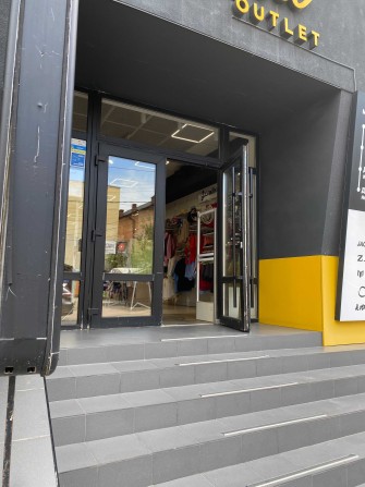 Нежитлове приміщення 533 м з ремонтом у центрі - фото 1