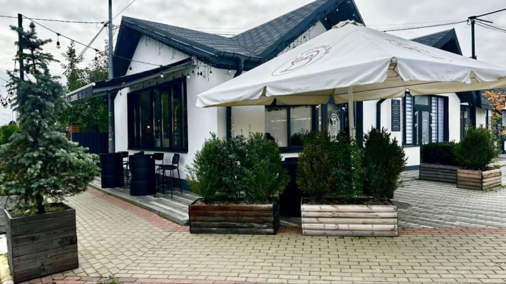 Продаж фасадного приміщення з ремонтом та комплектацією - фото 1