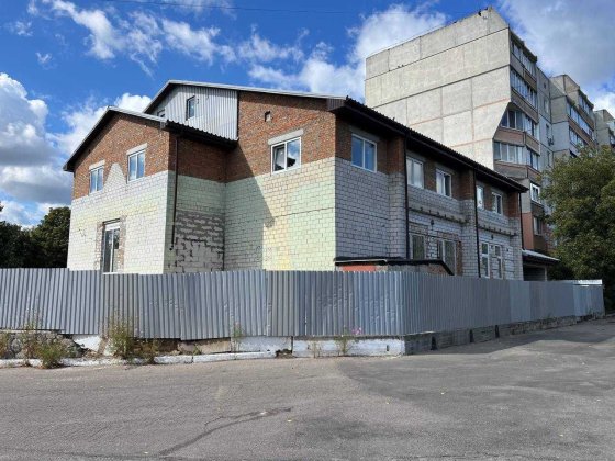 Продаж комерційного приміщення 1000м2