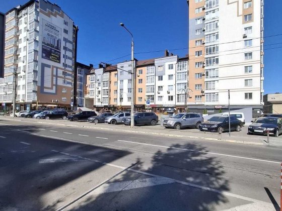 Продаю приміщення в центрі міста 105м2.Вулиця Мельника 10. Івано-Франківськ