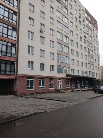 Комерційне приміщення в районі центру - фото 1