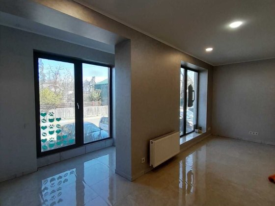 Продаж комерційного приміщення з орендарями в Ірпені Ирпень