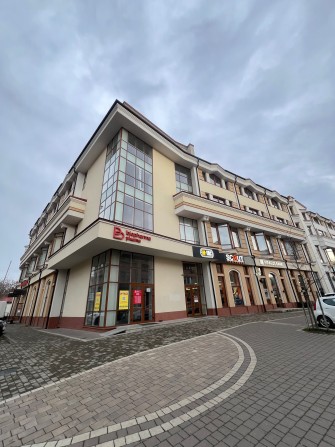 Продаж (оренда)приміщень в центрі Гузара 49 (720 м) - фото 1